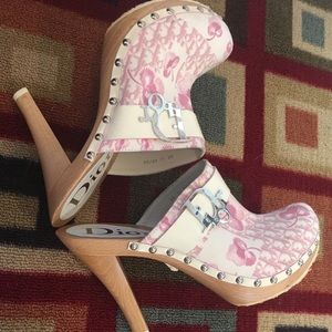 Dior 4” heel wood shoes silver beige floral pink